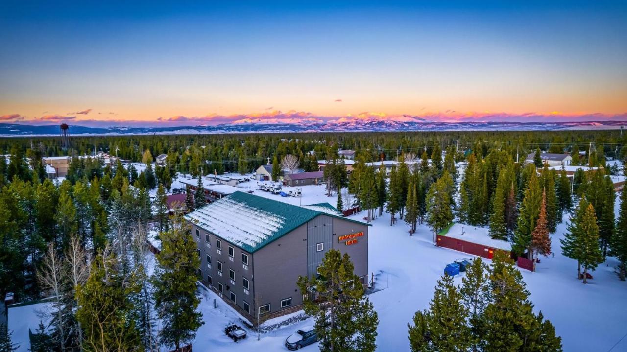 Wagon Wheel Hotel Запад Йеллоустон Экстерьер фото